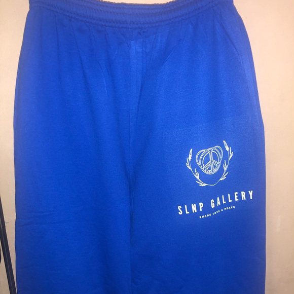 SLNP Gallery Share Love & Peace Lightweight Blue Joggers - Picture 4 of 4